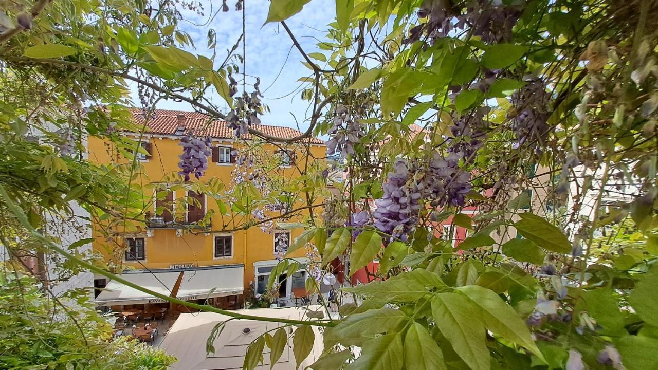 Medulic Palace Rooms & Apartments Šibenik Екстериор снимка