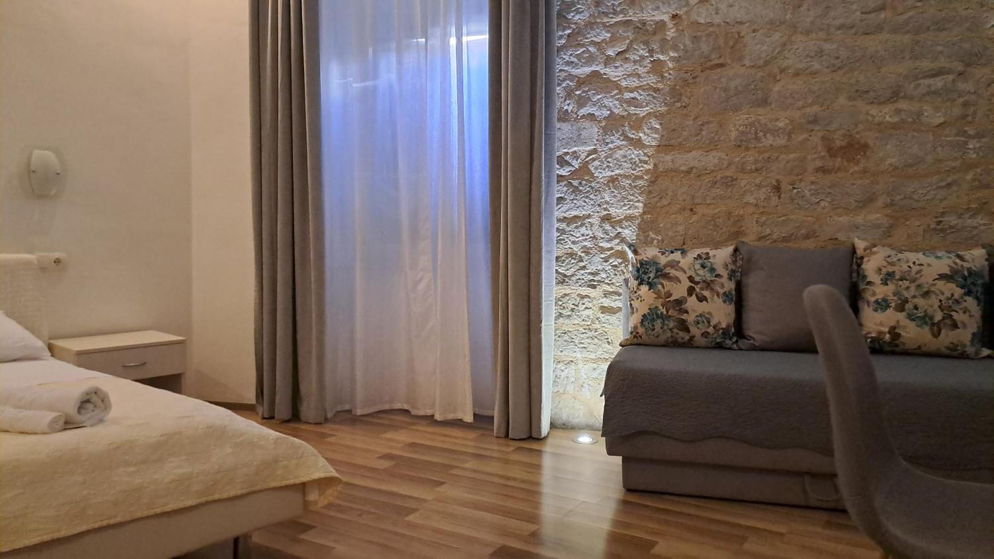 Medulic Palace Rooms & Apartments Šibenik Екстериор снимка