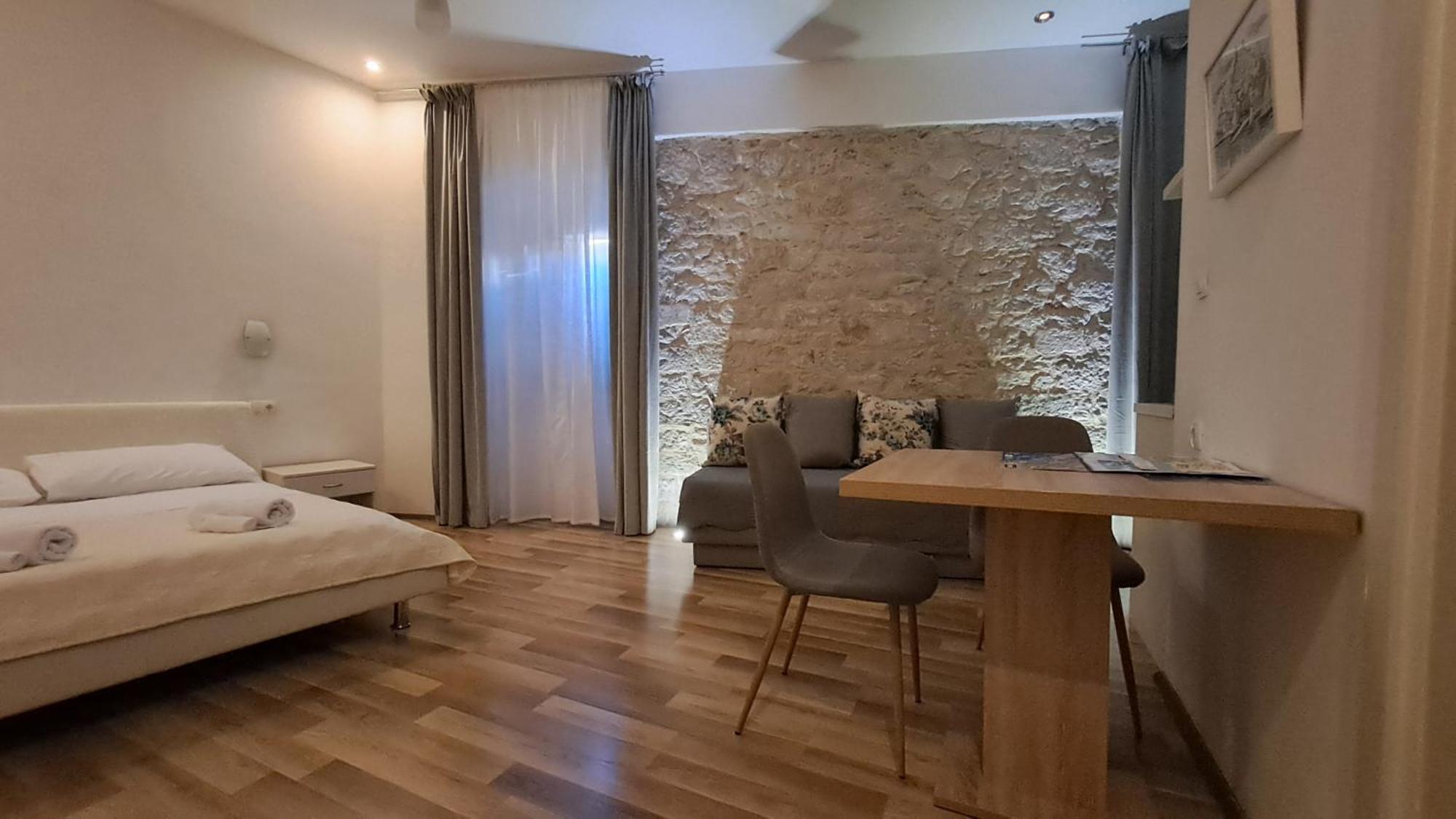 Medulic Palace Rooms & Apartments Šibenik Екстериор снимка