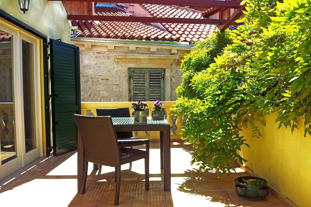Medulic Palace Rooms & Apartments Šibenik Екстериор снимка