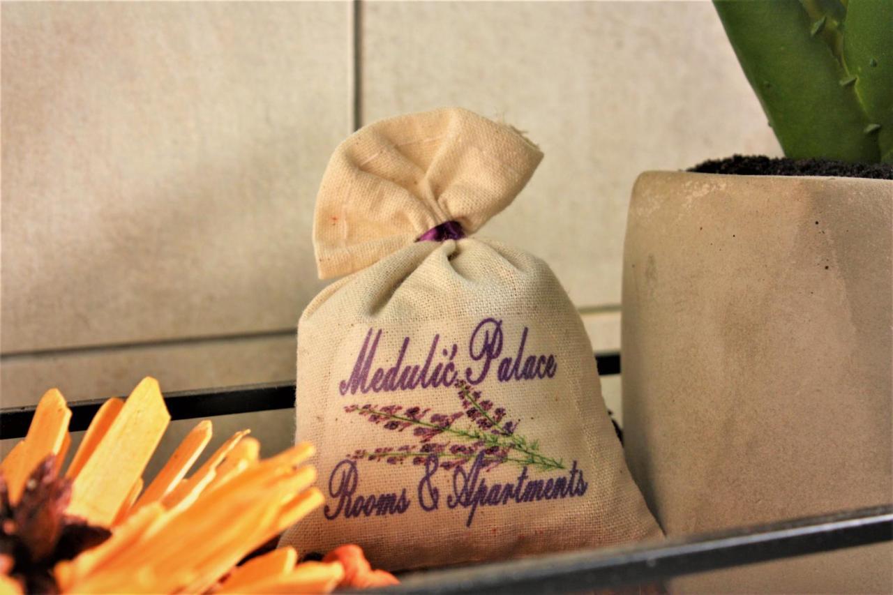 Medulic Palace Rooms & Apartments Šibenik Екстериор снимка
