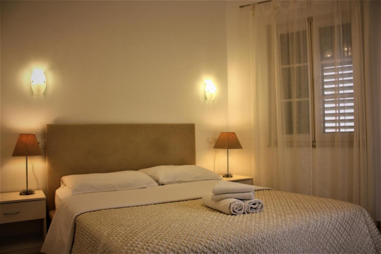 Medulic Palace Rooms & Apartments Šibenik Екстериор снимка